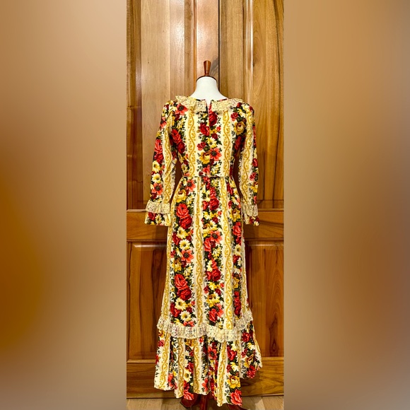 VTG 1960s Lorrie Deb, San Francisco Lace/Floral Ruffled Maxi Prairie Dress EUC M - Picture 6 of 16